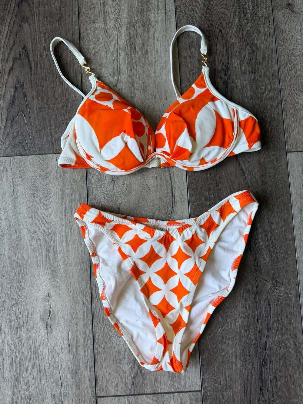 Tara Grinna Orange and White Geometric Print Underwire Bikini Set